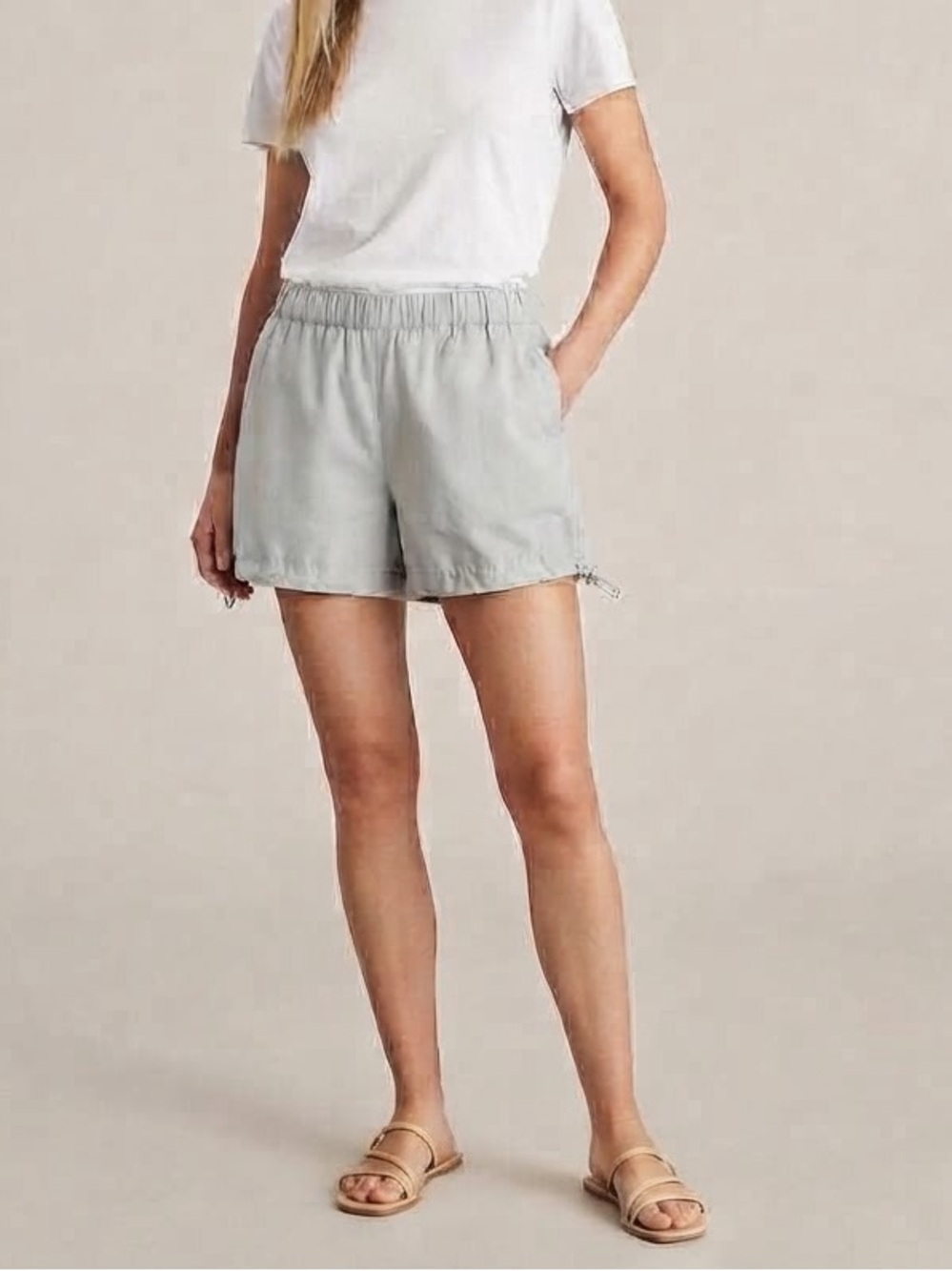 Dynamite| Cute High Waist Light Grey/Taupe Wide Leg Pull-On Pocketed Shorts Sz L